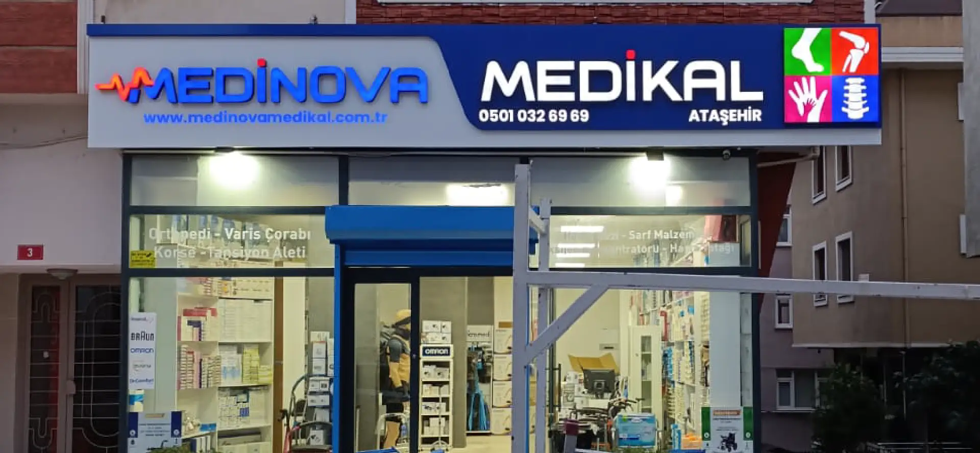 Tabela Ölçüsü Nasıl Alınır? Tabela ölçüsü alınırken cephe yapısı ve medikal tabela uygulaması