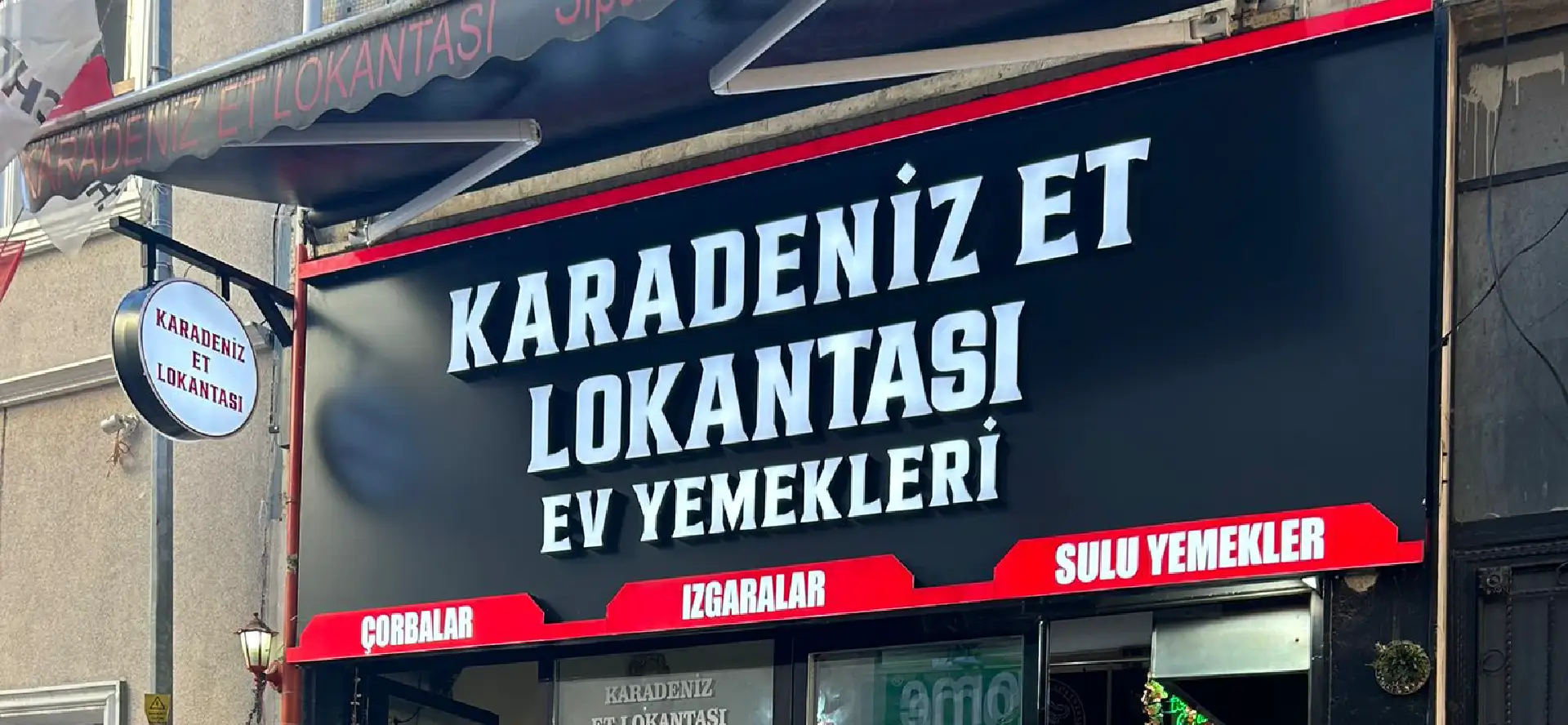 Restoran Tabelası Nasıl Olmalı? Lokanta için ışıklı kutu harf tabela uygulaması