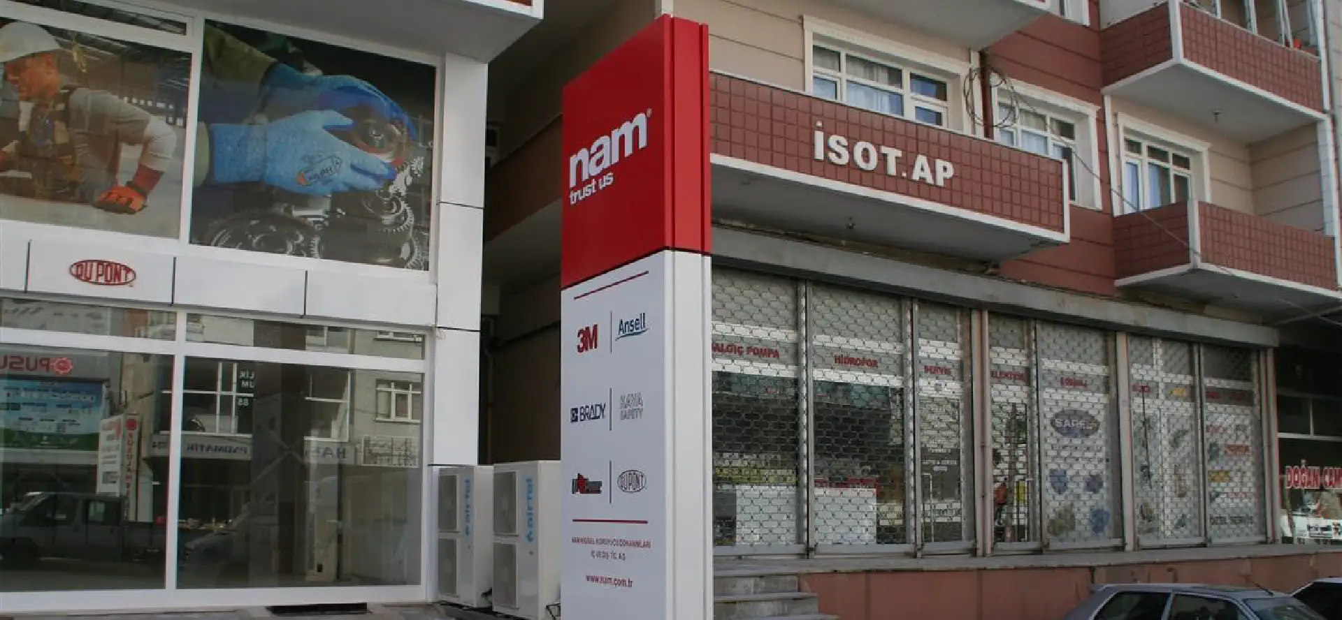 Işıklı Pilon Tabela Işıklı pilon tabela uygulaması