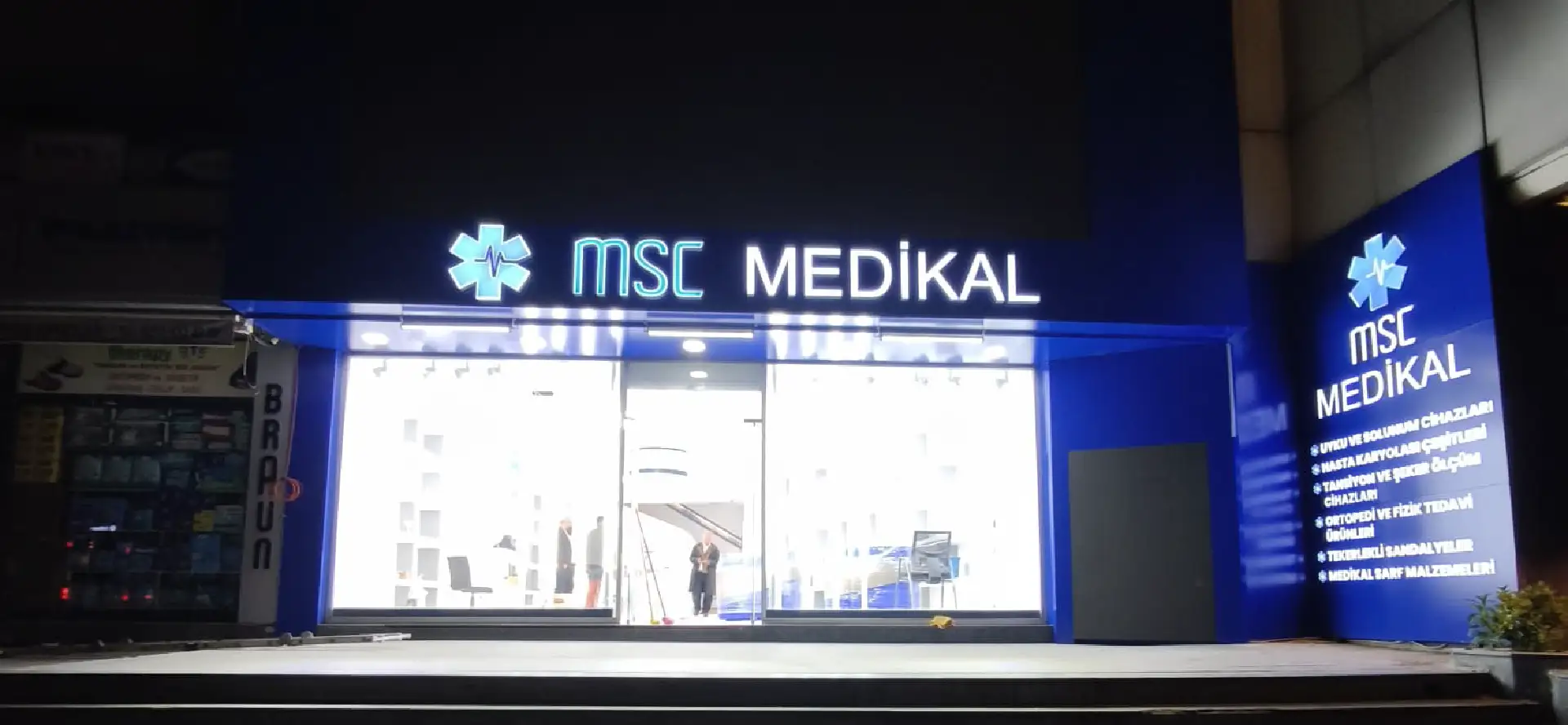 MSC Medikal Led Ekran Tabela Uygulaması MSC Medikal LED ekran montaj uygulaması