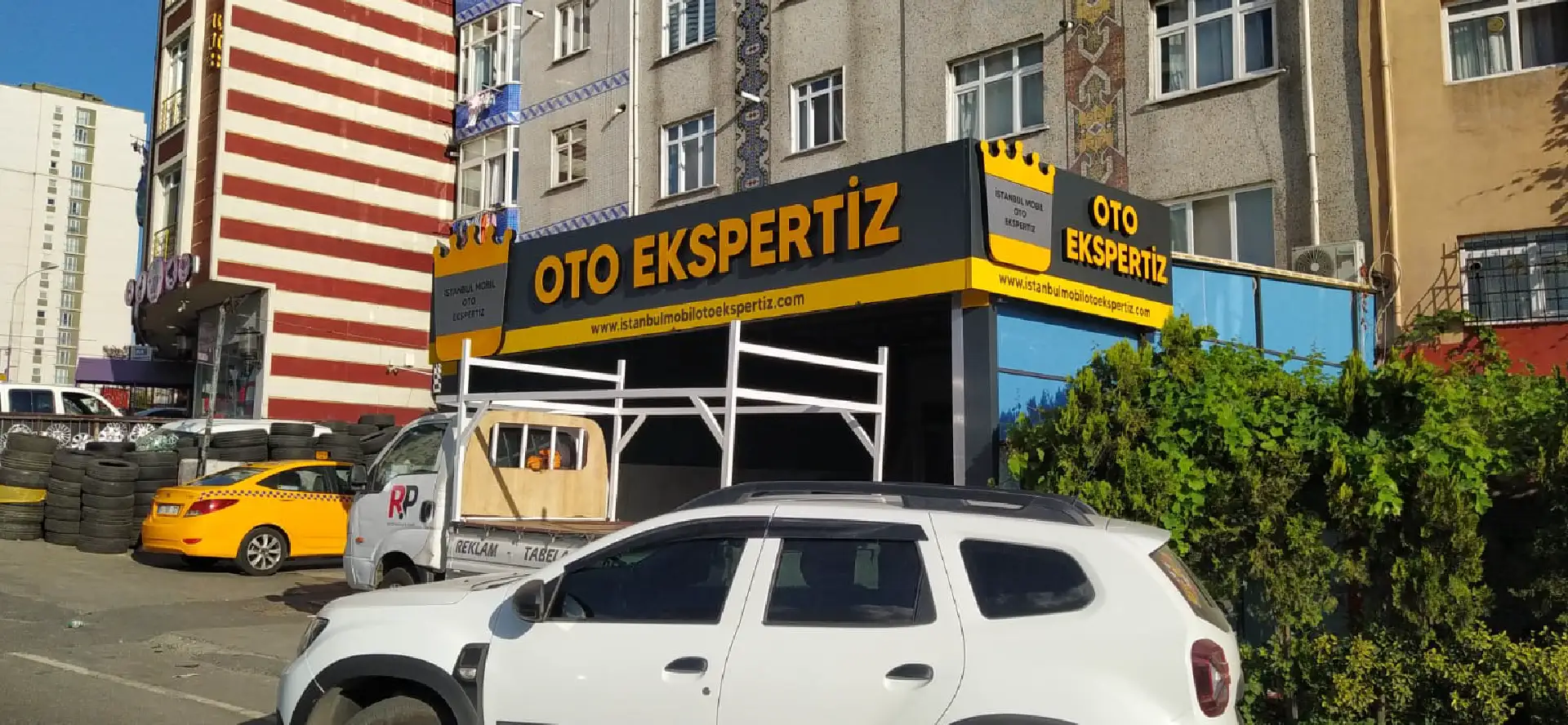 Avcılar Tabelacı ve Tabela Hizmetleri Avcılar tabelacı hizmetleri için oto ekspertiz ve rent a car tabela örnek uygulaması